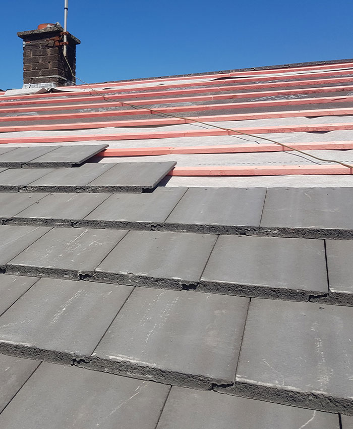 Toitures en tuiles, en ardoises ou en zinc à. Clamart (92140) et dans les Hauts-de-Seine (92)